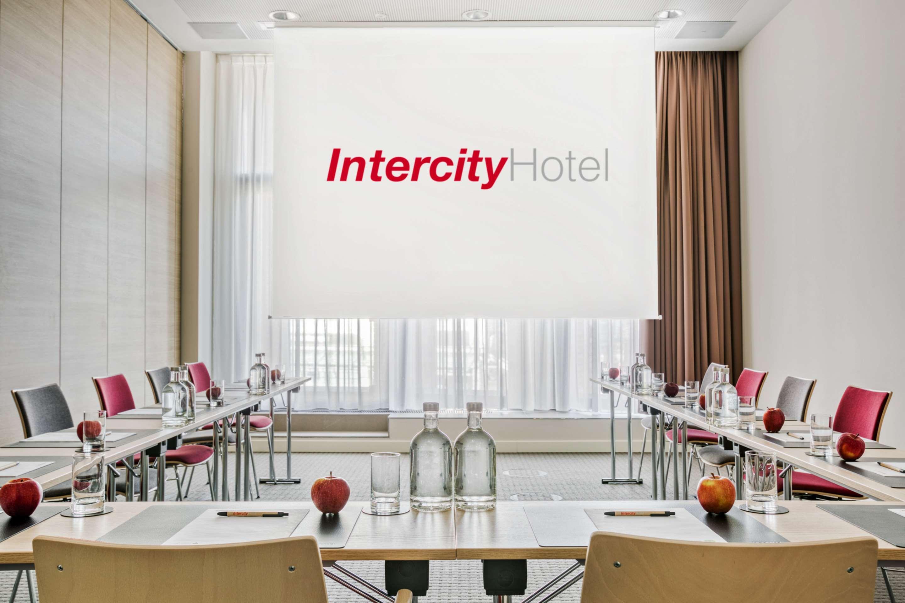 IntercityHotel Hamburg-Barmbek Bagian luar foto
